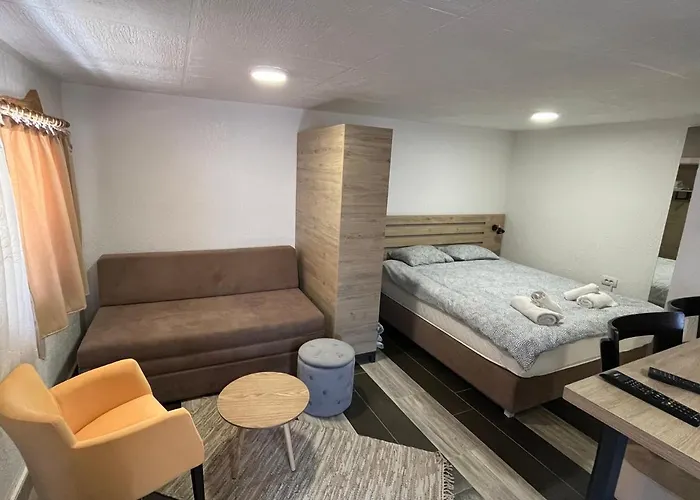 Joka Apartman Rednek